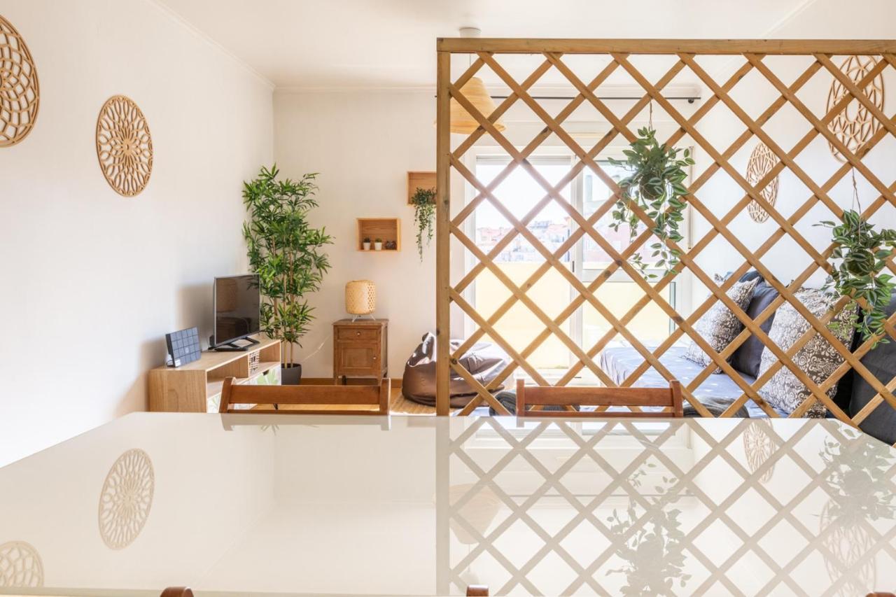 One Bedroom Apartment With Stunning River Views And Private Rooftop! Lisbon Luaran gambar