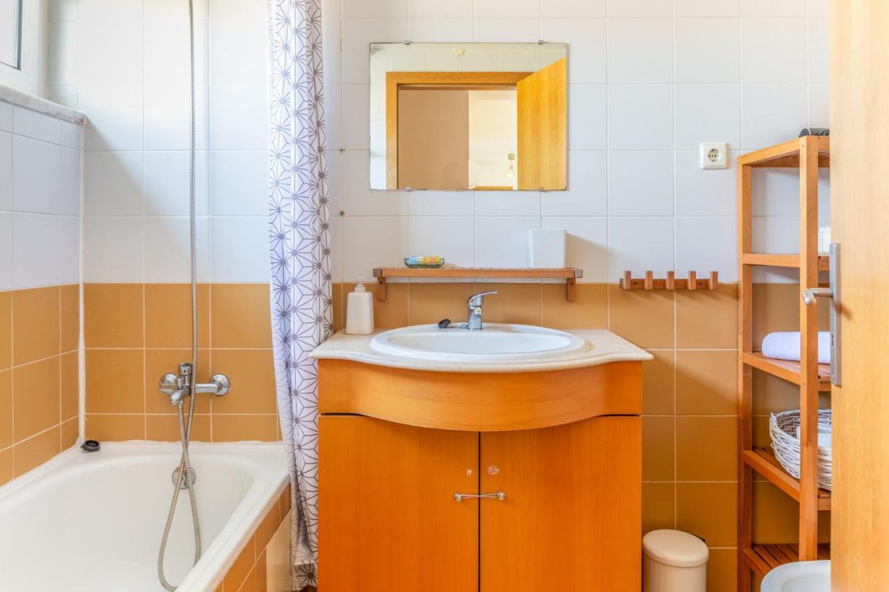 One Bedroom Apartment With Stunning River Views And Private Rooftop! Lisbon Luaran gambar